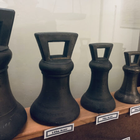 Set of Avoir